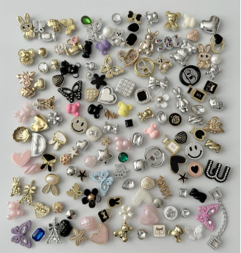 洞洞鞋鞋扣 buckle.png